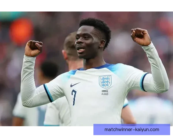 萨卡在英格兰的受欢迎度持续提升，成为球迷心目中的新星